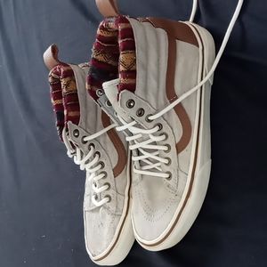 VAN'S MENS HIGHTOPS SIZE 7.5